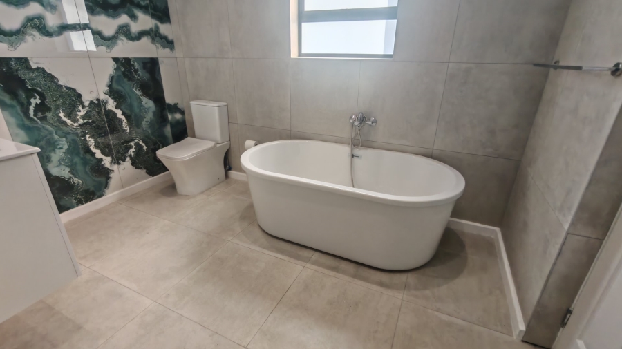 3 Bedroom Property for Sale in Bergsig Western Cape
